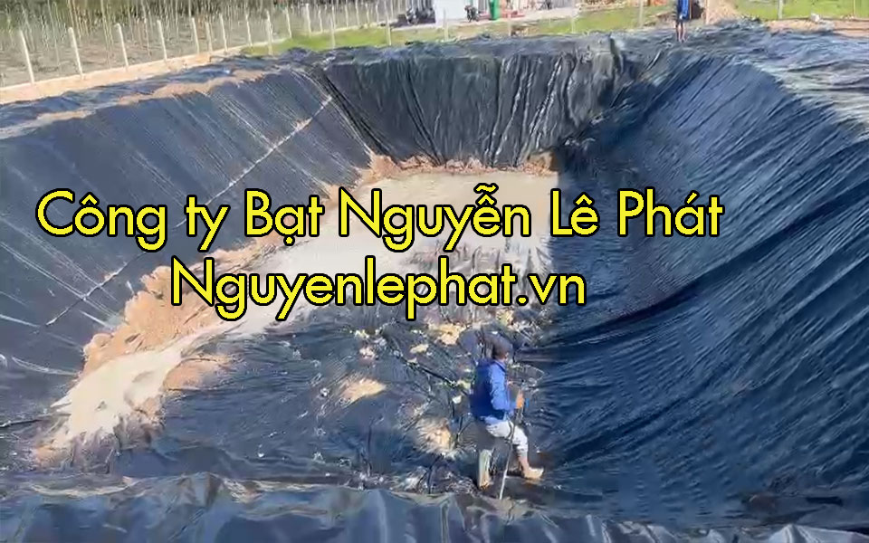 Thi công bạt lót hồ chứa nước Tây Ninh