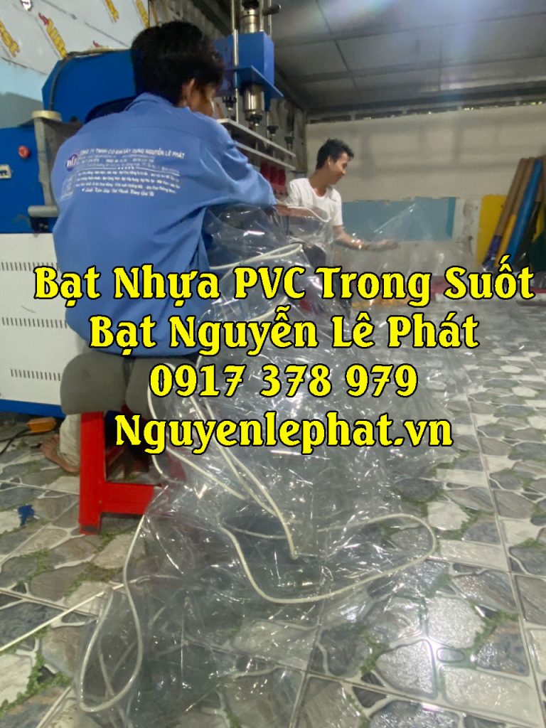 Bạt Che Nắng Mưa Trong Suốt, Báo Giá Bạt PVC Trong Suốt Tự Cuốn