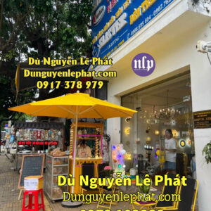 Mẫu ô dù che nắng mưa ngoài trời