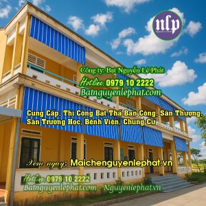 THAY BẠT MÁI CHE SÂN TRƯỜNG HỌC